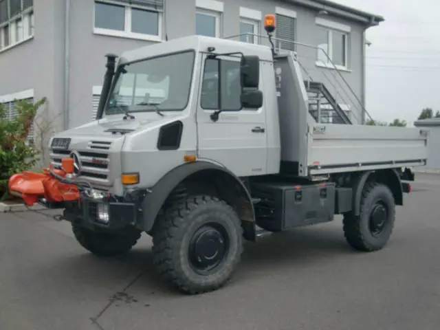 Unimog U 4000