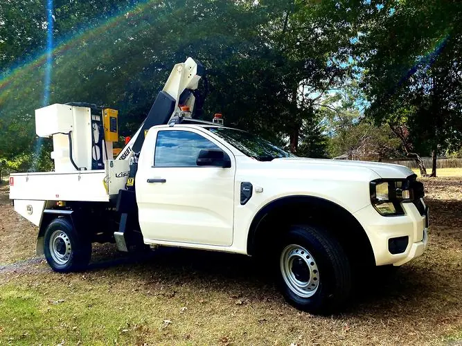 Versalift LT 23 TB Electric