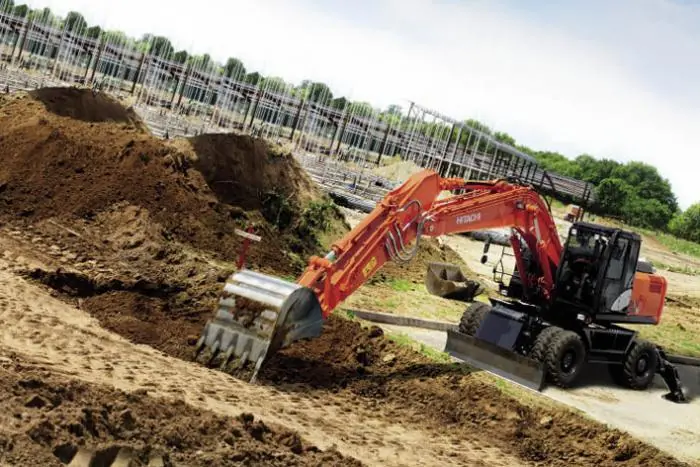 Hitachi ZX220W-5B