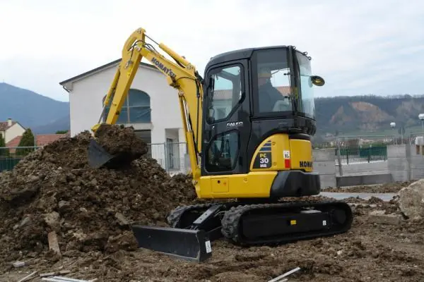 Komatsu PC35MR-2 thumbnail 3