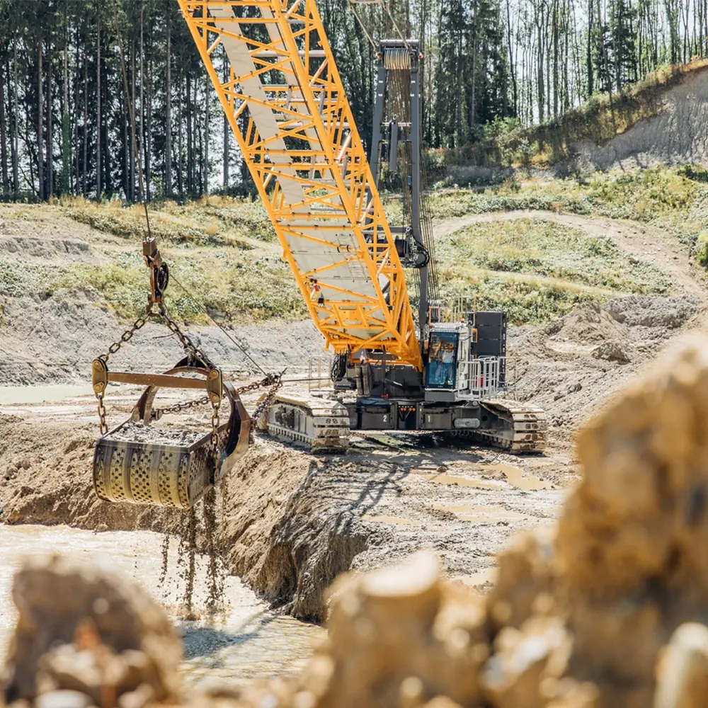 Liebherr HS 8200 thumbnail 3