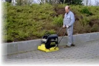 Bomag BP 25/48