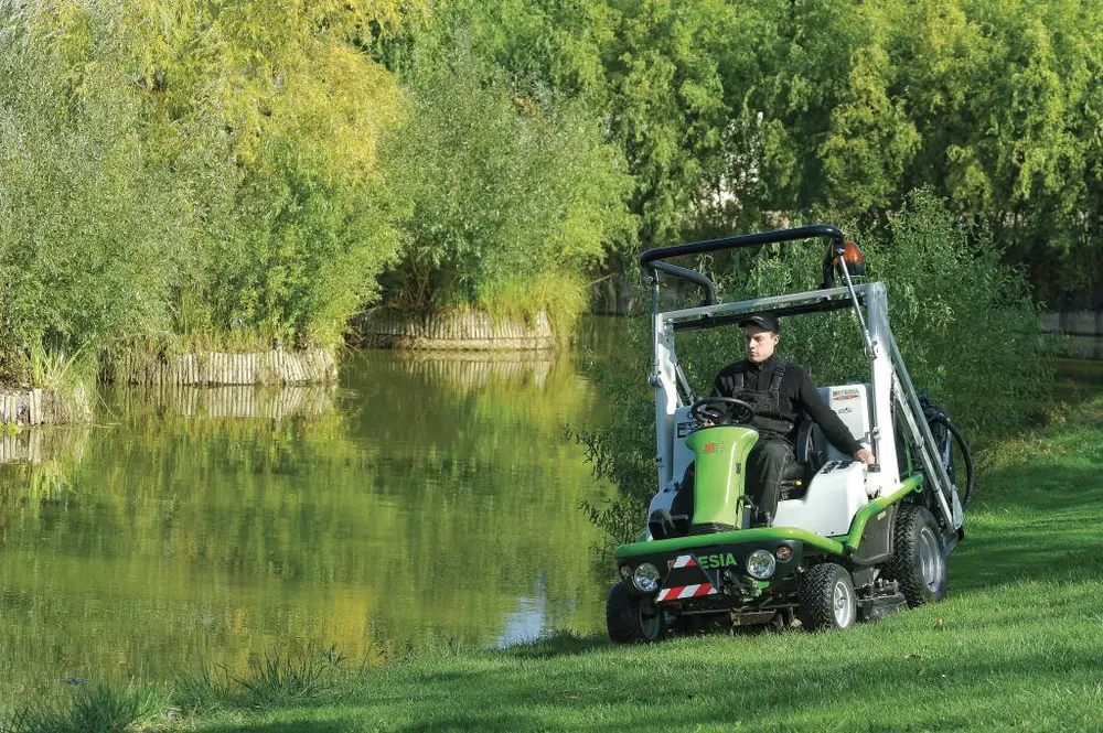 Etesia HYDRO 124DX thumbnail 5
