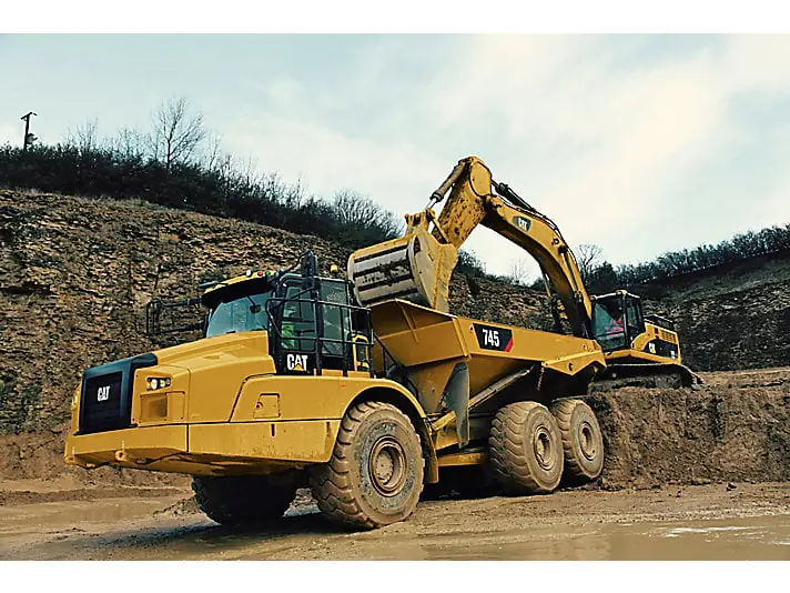 Caterpillar 745 thumbnail 2