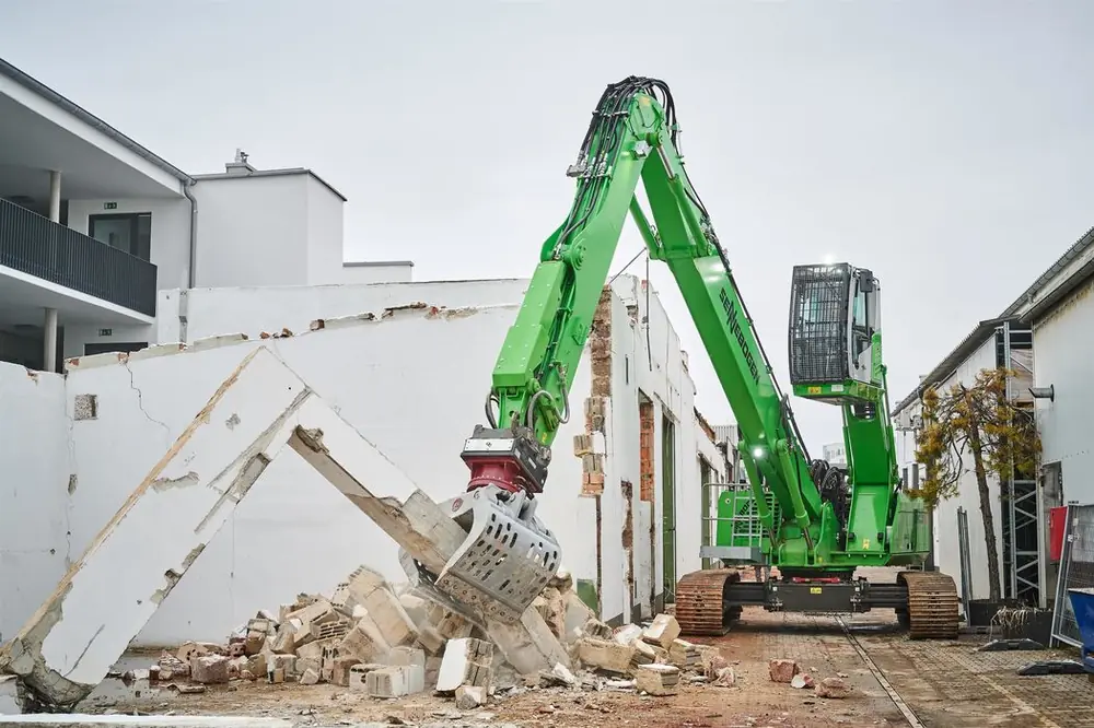 Sennebogen 825R E