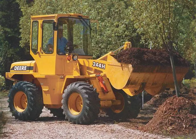John Deere Construction 244 H