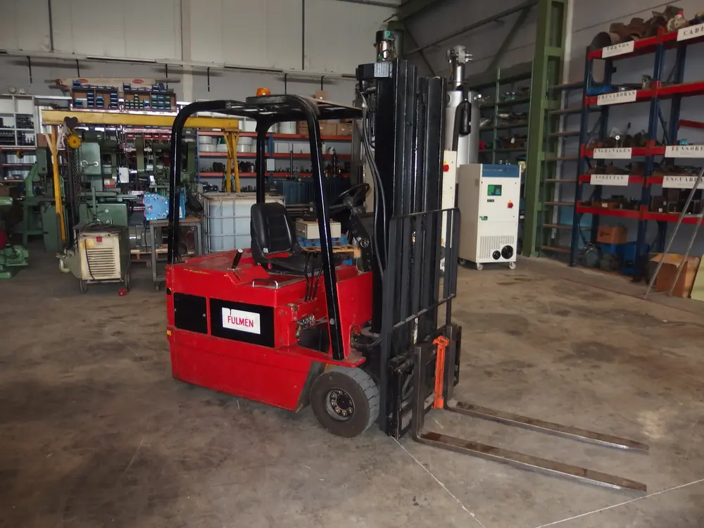 Caterpillar F 25