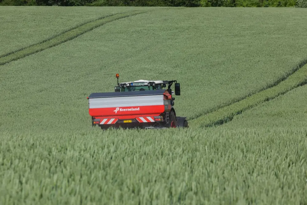 Kverneland Exacta TL Gerospread iDC 1875
