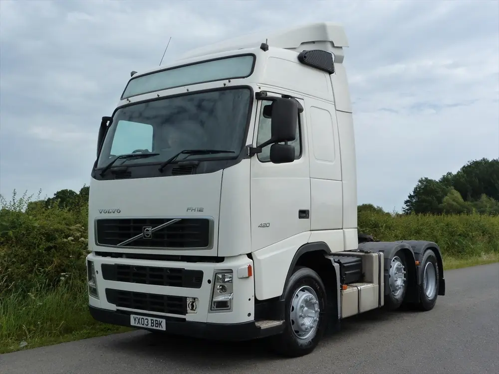 Volvo Trucks FH.420 LNG 6x2 Pusher Tractor