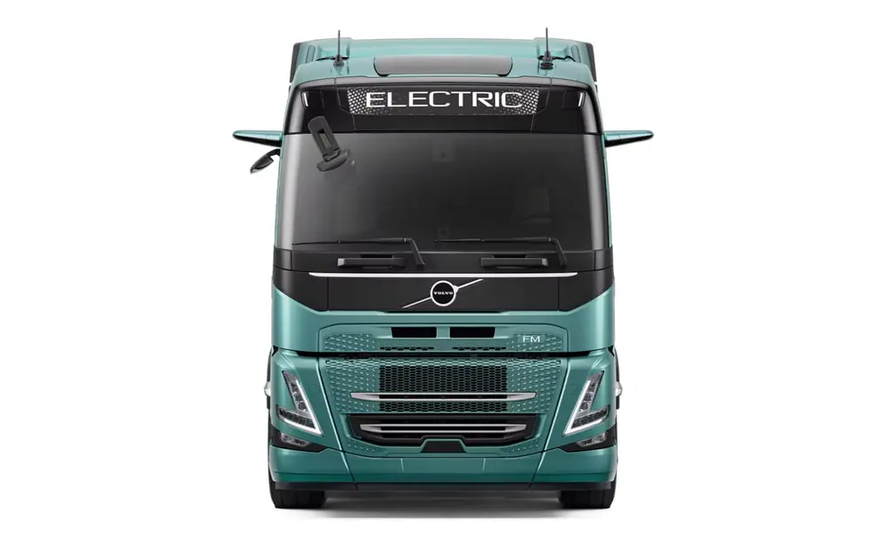 Volvo Trucks FM670 Battery Electric 6x4 Tractor