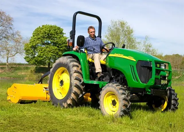 John Deere 4320
