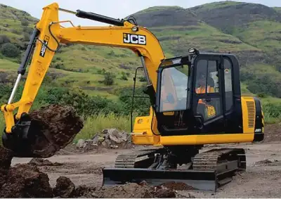 JCB JS81