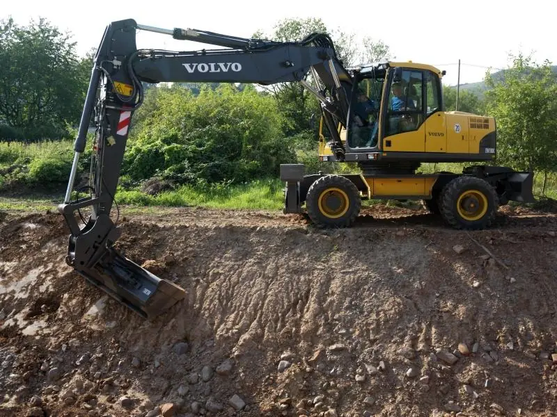 Volvo EW180C