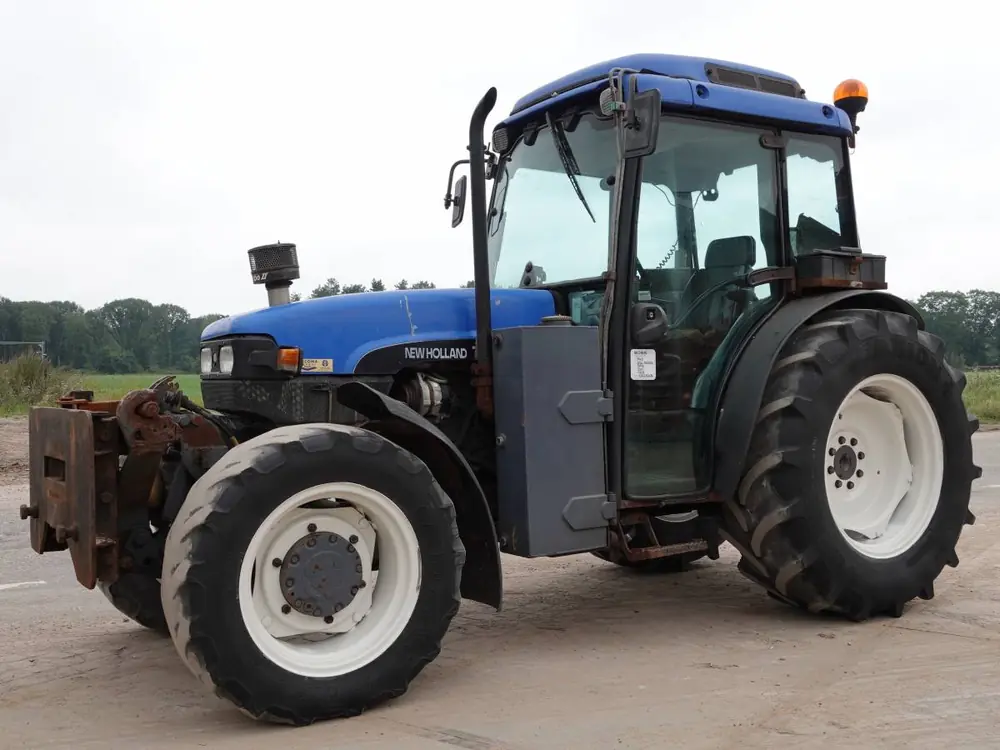 New Holland TN90F