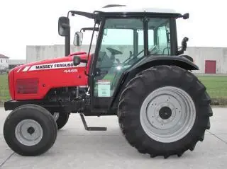 Massey Ferguson MF 4445
