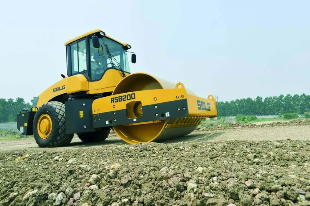 SDLG RS8200