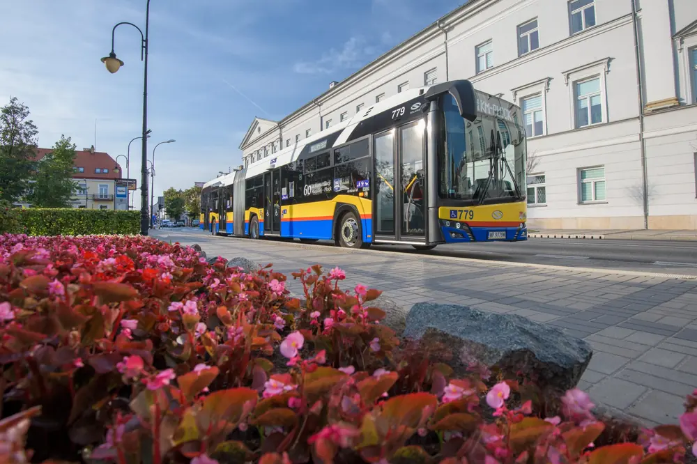 Solaris Urbino 18