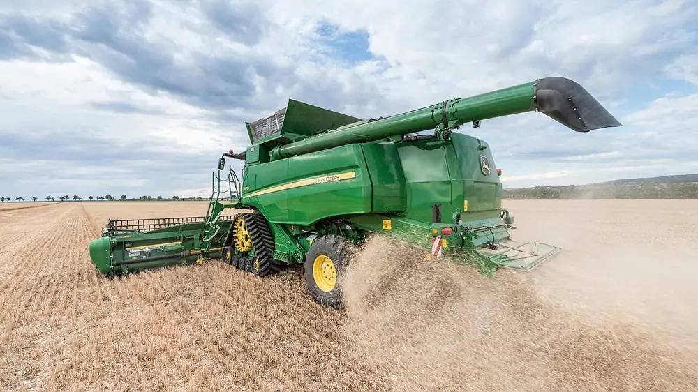 John Deere T 560