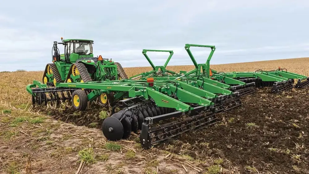 John Deere 2635