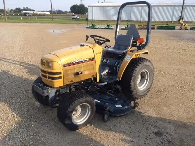 Challenger MT225B