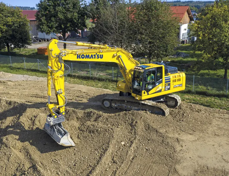 Komatsu PC210LCi-11E0