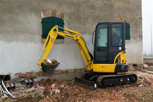 Komatsu PC22MR-3 thumbnail 2