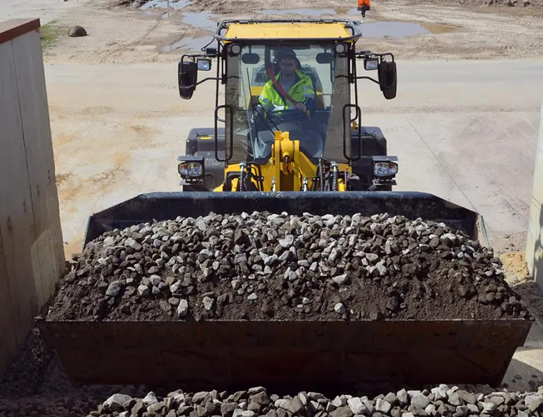 Komatsu WA200-8E0