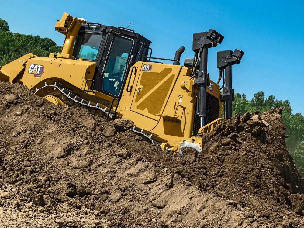 Caterpillar D8 thumbnail 3