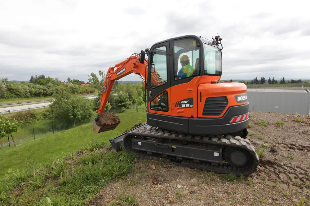 Doosan DX85R-3
