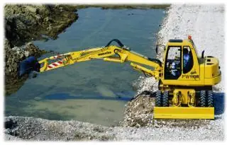 Komatsu PW110R-1