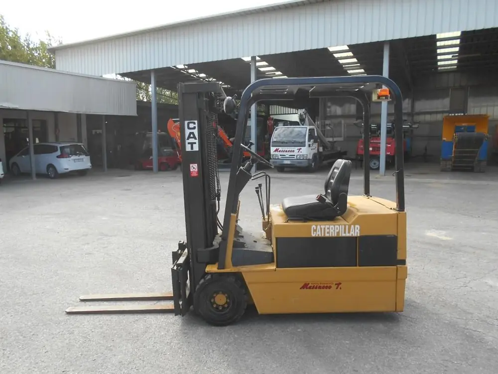 Caterpillar F 35