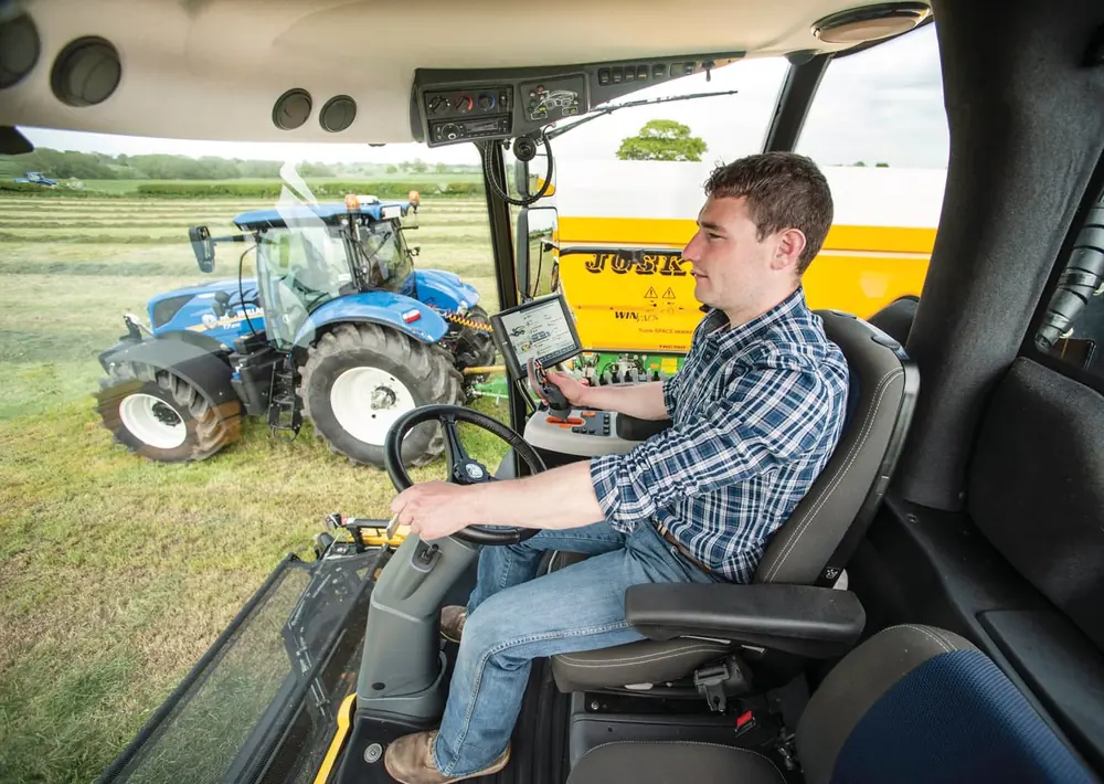 New Holland FR 550 thumbnail 3