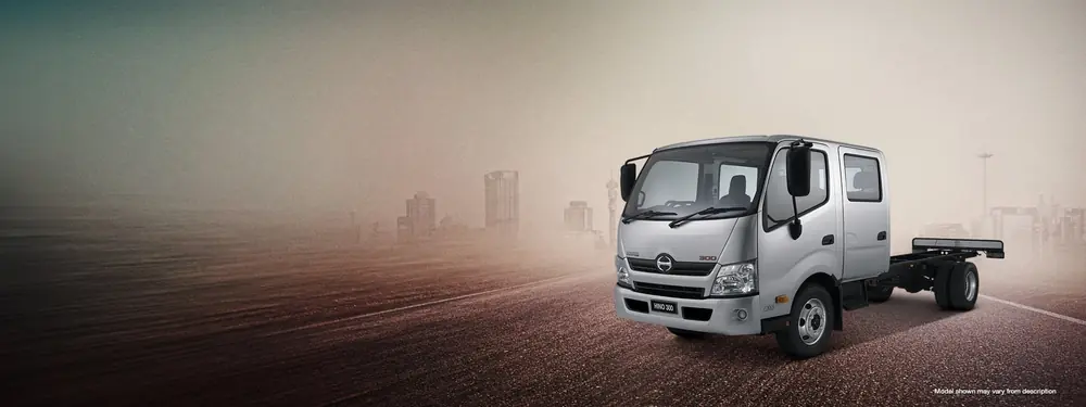Hino 300 916 LWB CC AT