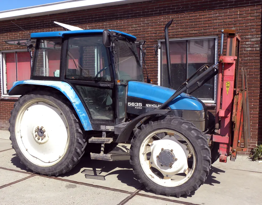 Ford-NH 5635