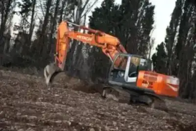 Hitachi ZX 180 LC-3 thumbnail 3