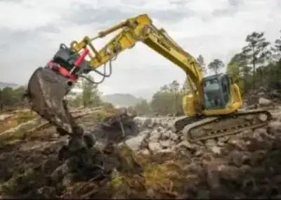 Kobelco SK 230 SRLC 5