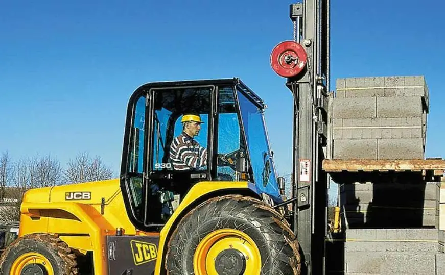 JCB 930
