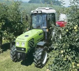 DEUTZ-FAHR Agrocompact 60 V