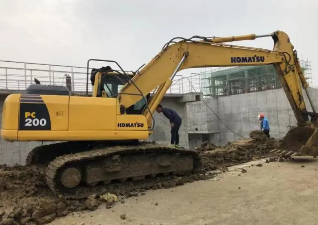 Komatsu PC200LC