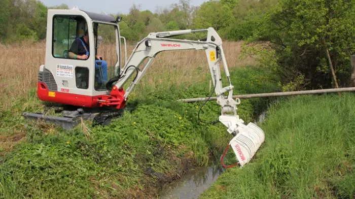 Takeuchi TB219S thumbnail 2