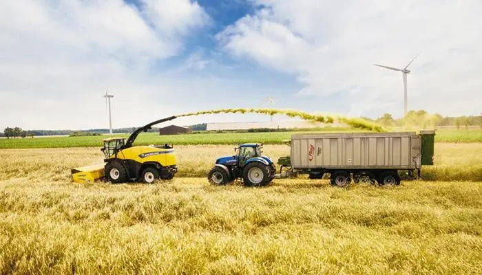 New Holland FR 700