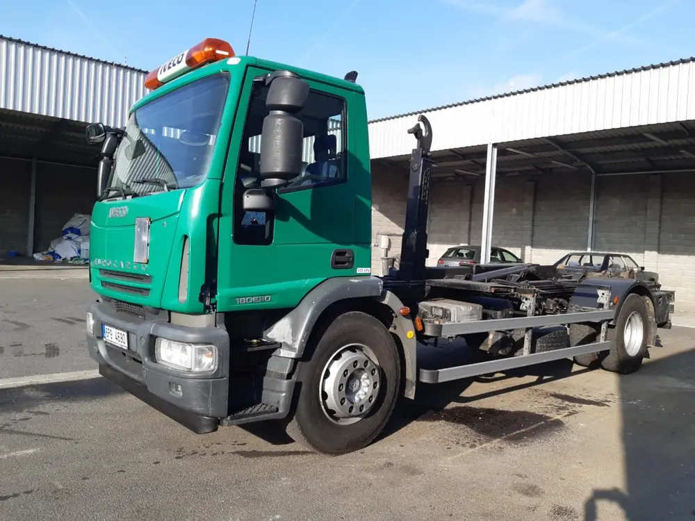 Iveco EUROCARGO 180E30