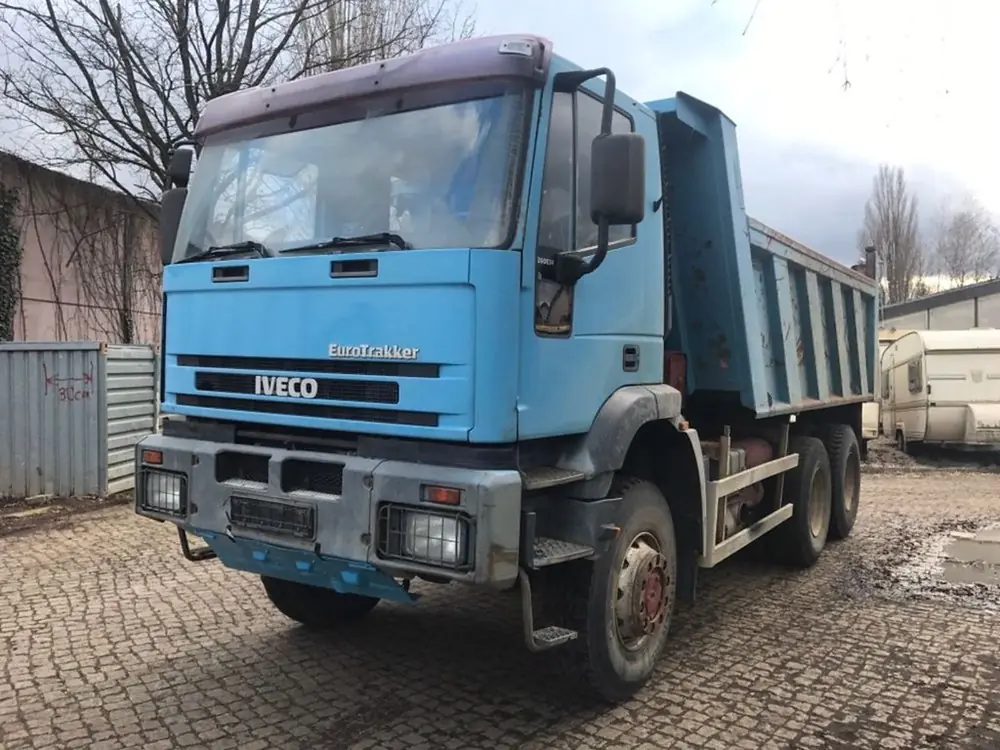 Iveco EUROTRAKKER MP260E34H