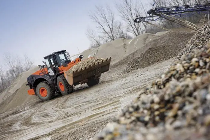 Hitachi ZW250-5B thumbnail 3