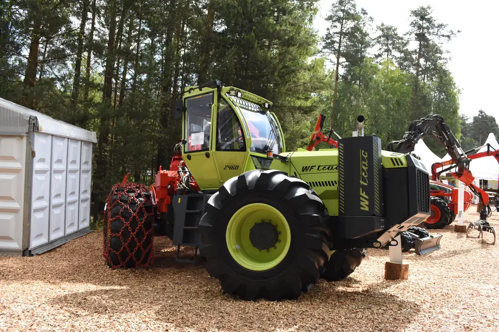 Werner WF-trac 2865 8x8