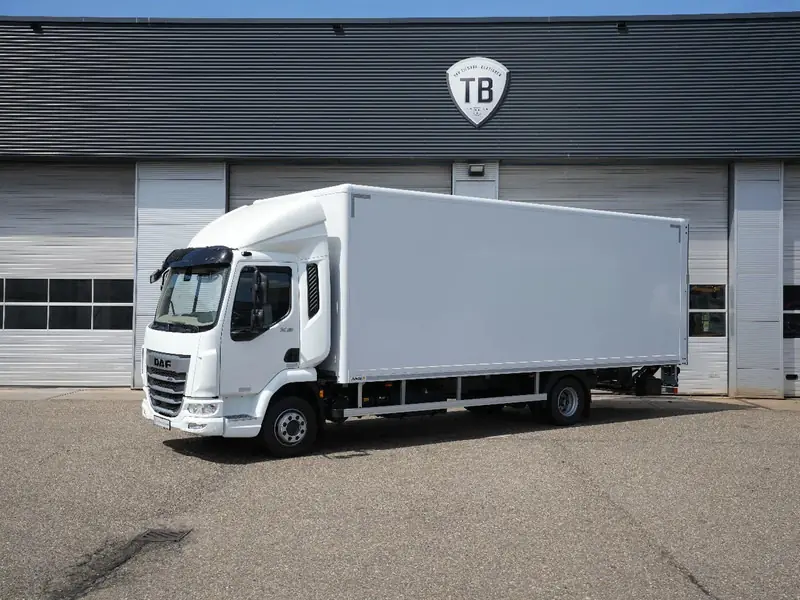 DAF XB 210 FA 16t