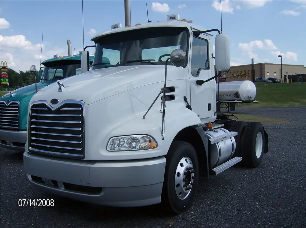 Mack VISION CA65 Conventional CXN603 AC-460P ASET 6x4 thumbnail 2