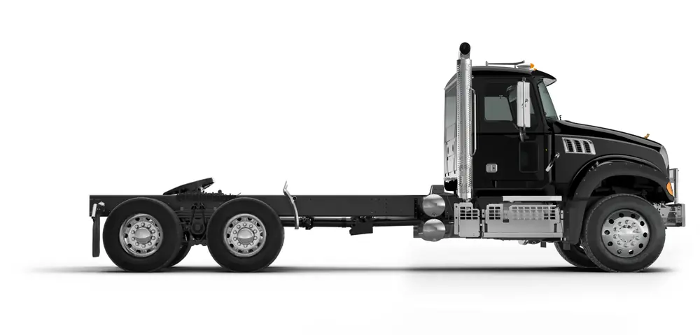 Mack Granite 36" Sleeper MP8 6x2 thumbnail 2