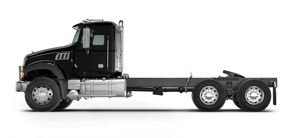 Mack Granite 36" Sleeper MP8 6x2 thumbnail 5