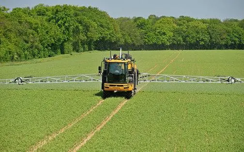 Challenger RoGator 655